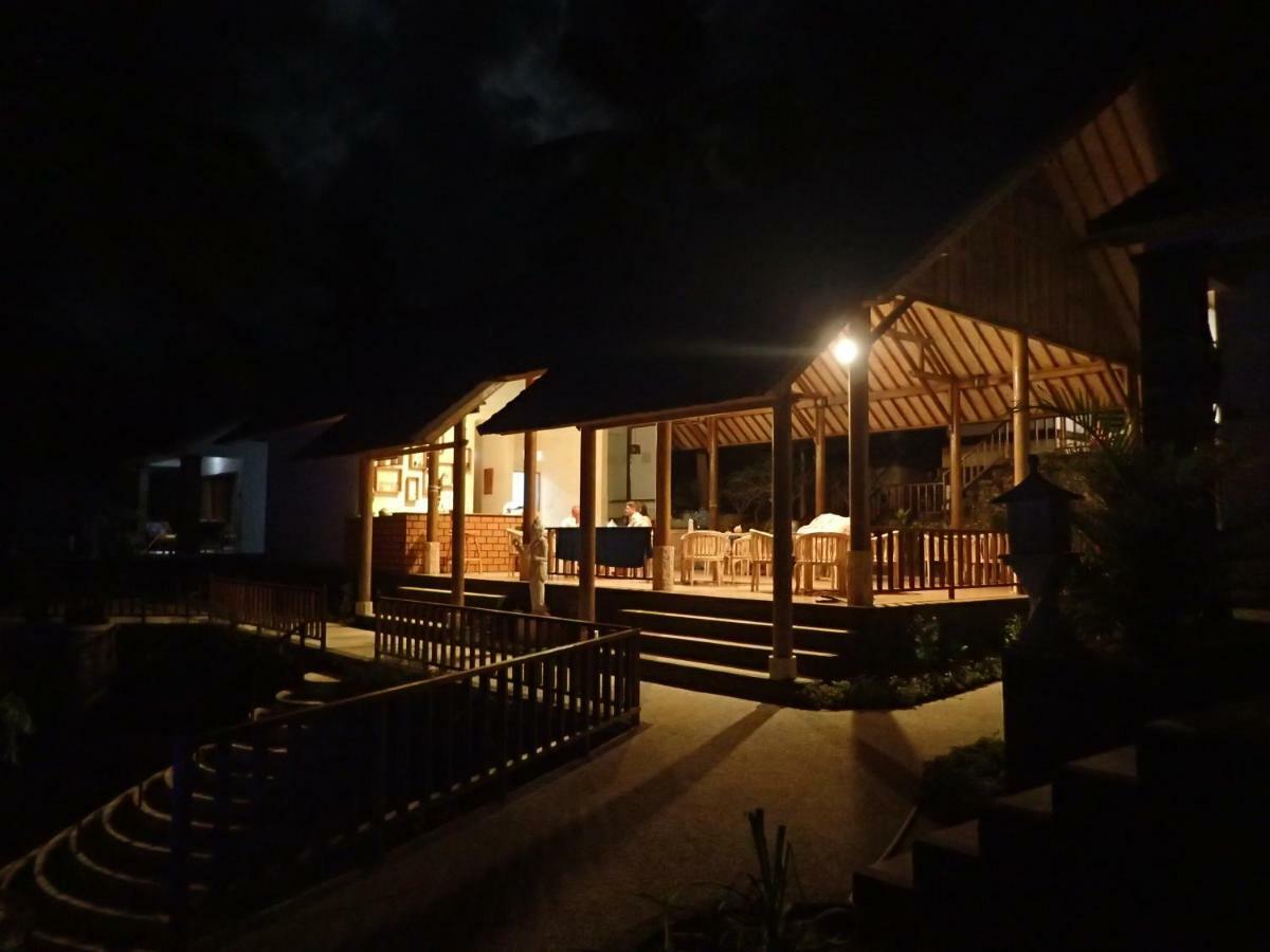 Villa Ume Tenang Nusa Penida Bagian luar foto